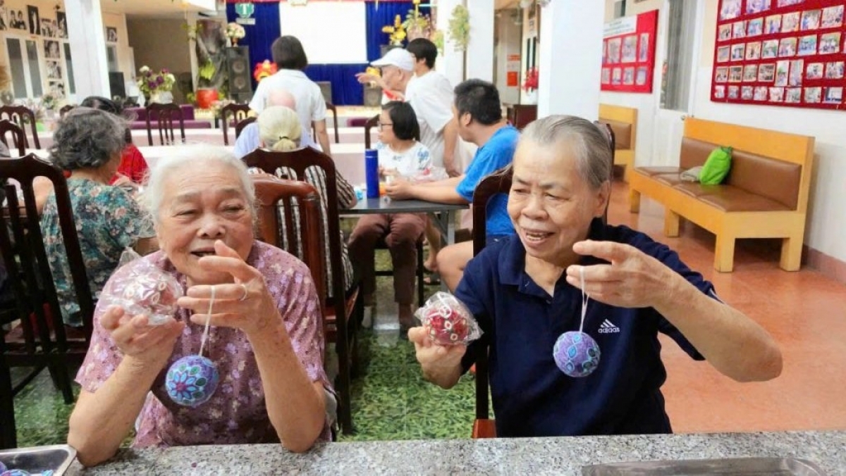 Đưa người già vào viện dưỡng lão từ bất hiếu đến tất yếu hình ảnh 1 Dua nguoi gia vao vien duong lao tu bat hieu den tat yeu hinh anh 1