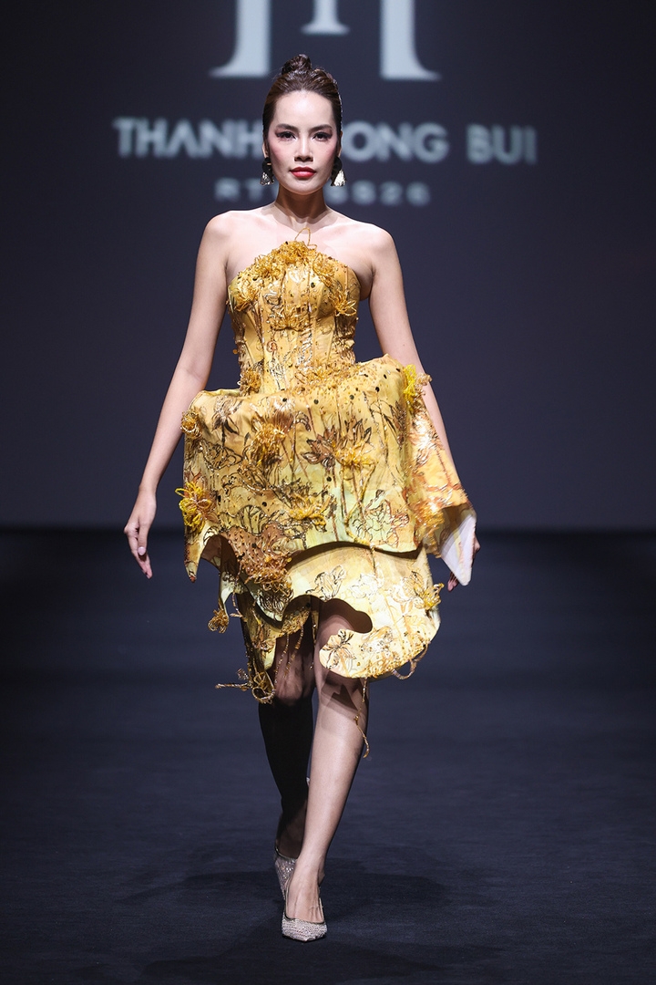 vietnamese culture introduced at shanghai fashion week ss26 picture 3 vietnamese culture introduced at shanghai fashion week ss26 picture 3