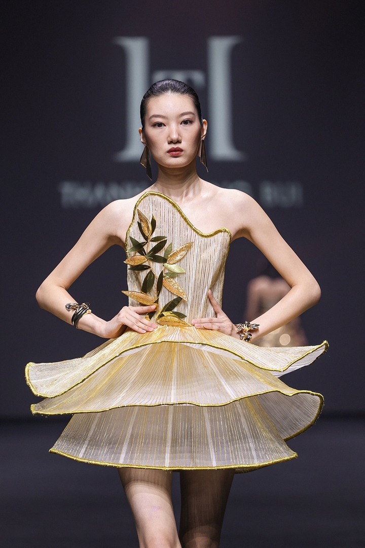 vietnamese culture introduced at shanghai fashion week ss26 picture 8 vietnamese culture introduced at shanghai fashion week ss26 picture 8