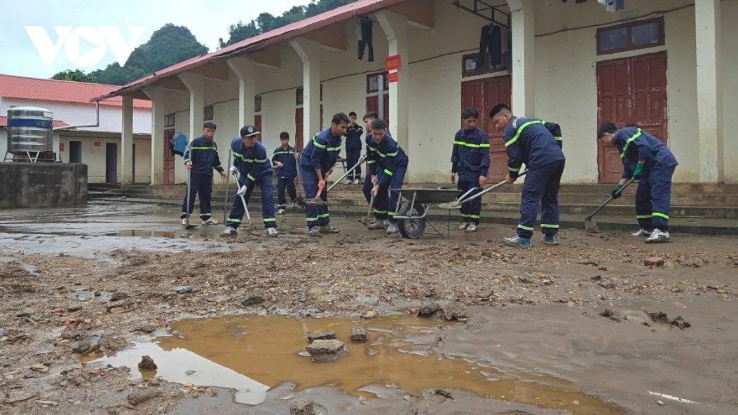 localities step up recovery efforts in the wake of typhoon bualoi picture 6