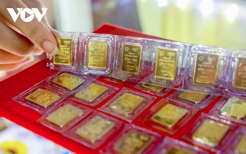 gold prices hit record highs, trade close to vnd140 million per tael picture 1