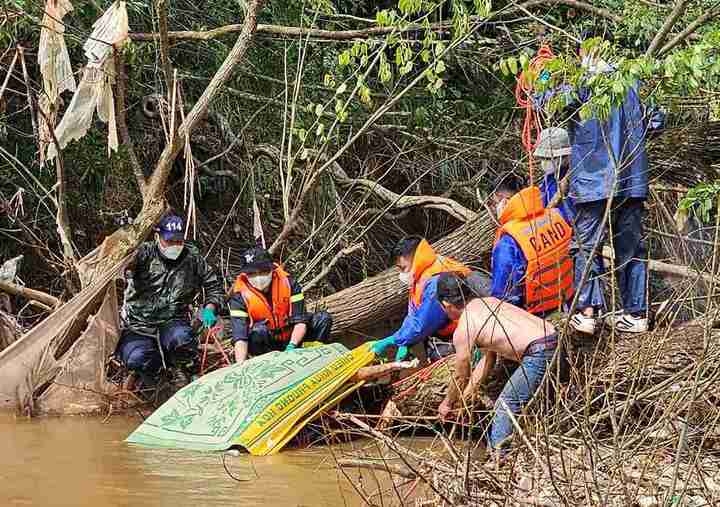 Tìm thấy thi thể người phụ nữ rơi xuống thác Voi ở Lâm Đồng