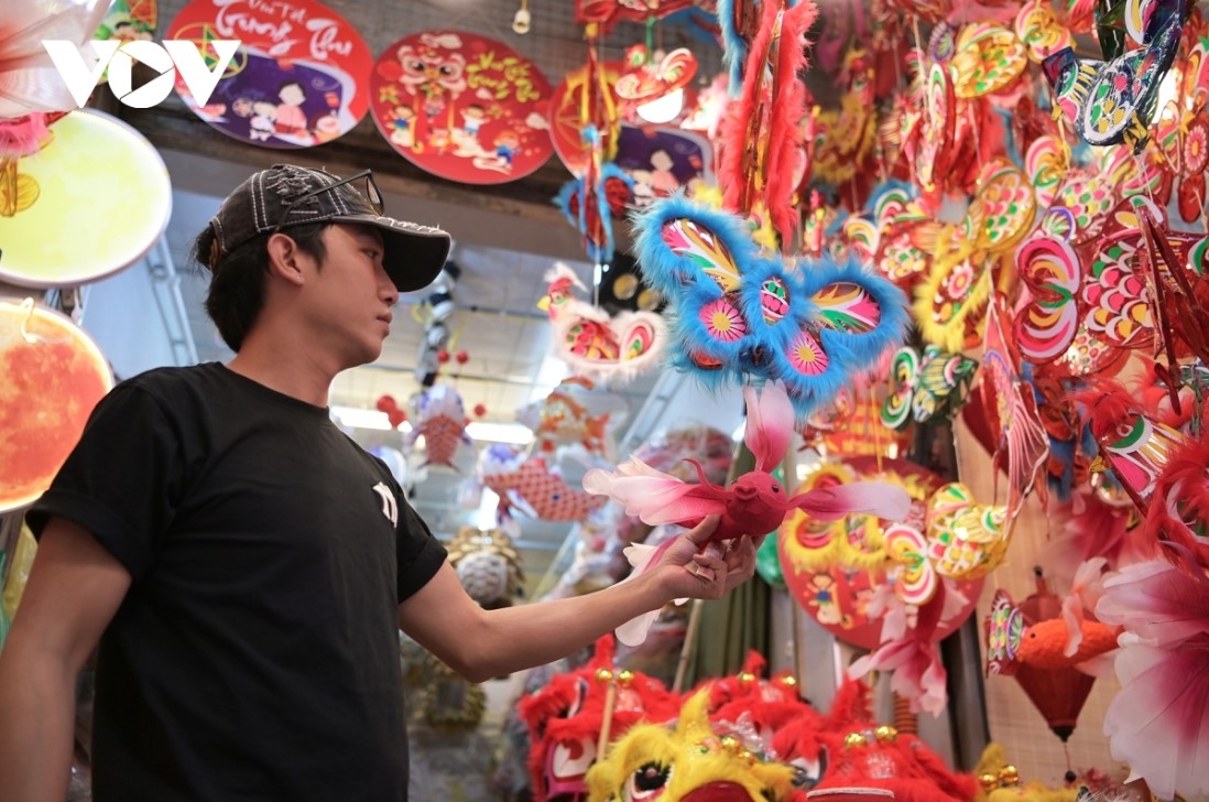 traditional toys take centre stage at mid-autumn festival 2025 picture 7 traditional toys take centre stage at mid-autumn festival 2025 picture 7