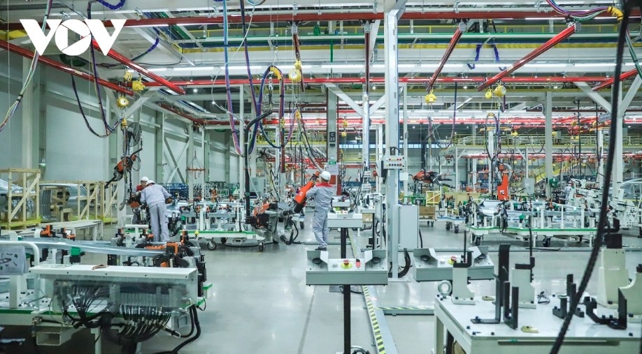 hsbc upgrades vietnam s 2025 growth forecast to 7.9 picture 1