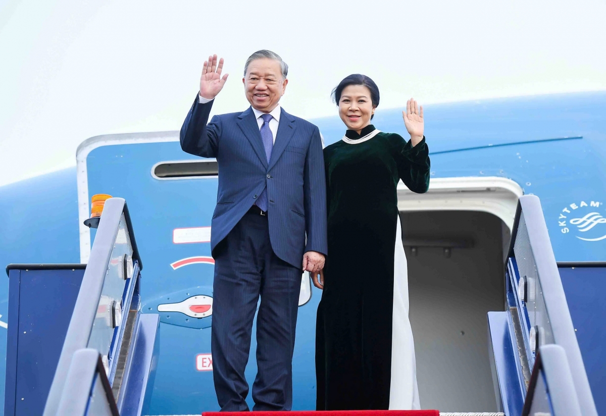 Tổng Bí thư Tô Lâm về đến Hà Nội, kết thúc tốt đẹp chuyến thăm Vương quốc Anh