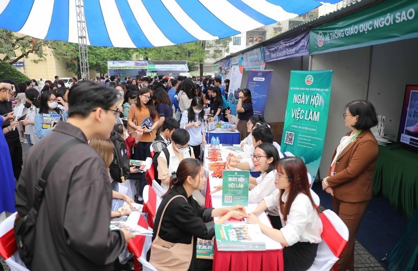 Hanoi: Jobs created in nine months exceed yearly target