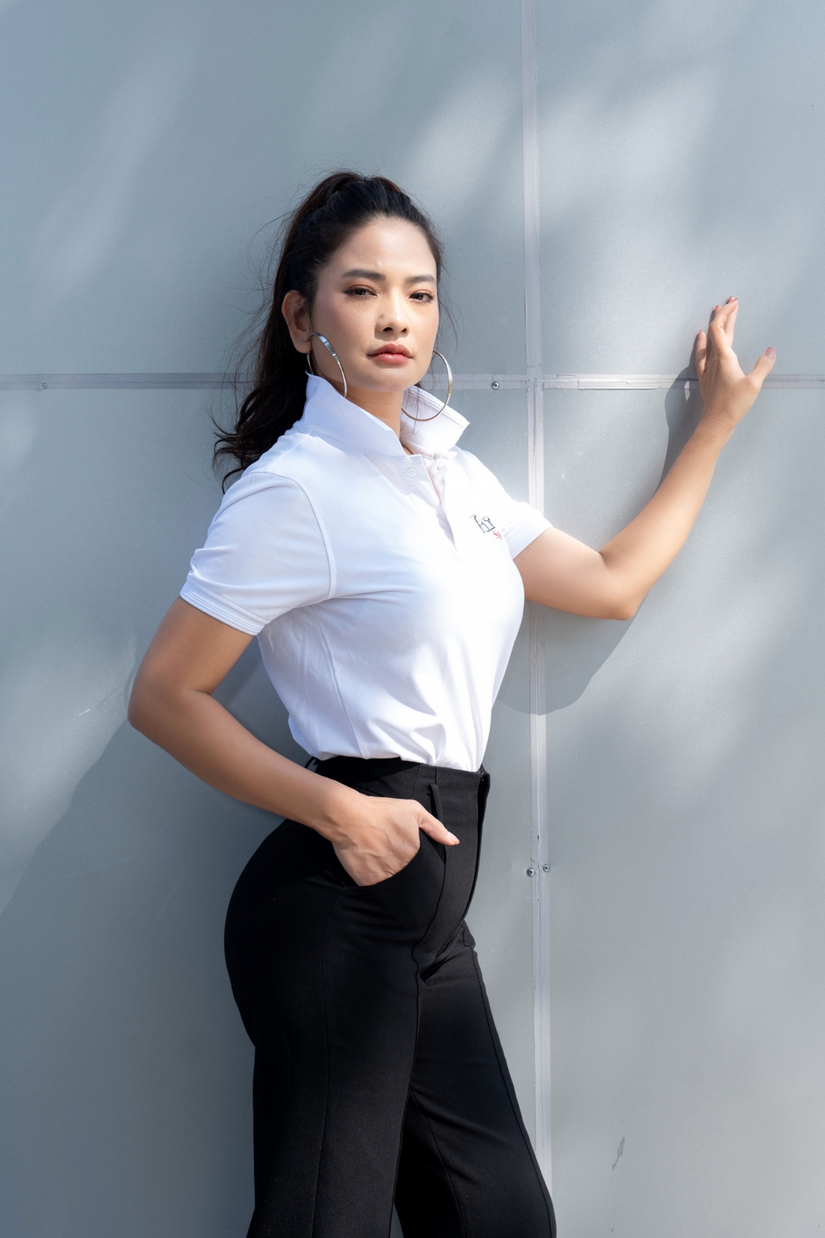 sao viet 30 10 hoa minzy ung ho 100 trieu dong cho dong bao hue hinh anh 3