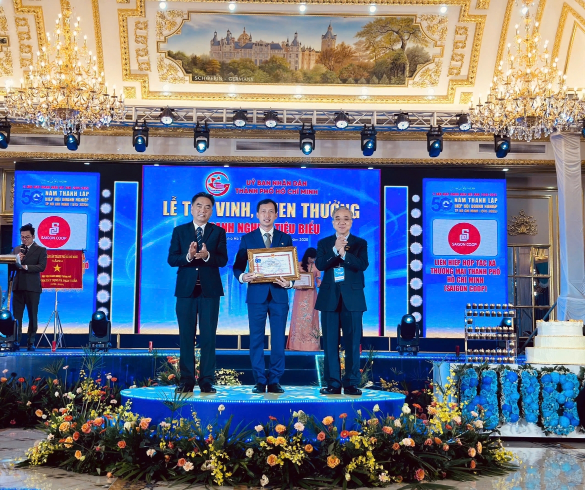 saigon co.op dat giai thuong doanh nghiep doanh nhan san pham tieu bieu tp.hcm hinh anh 5
