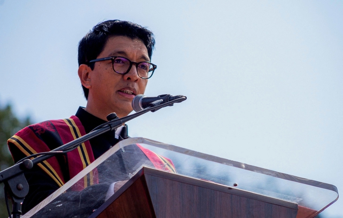 Quân đội Madagascar tiếp quản chính quyền, bắt đầu giai đoạn chuyển tiếp 2 năm