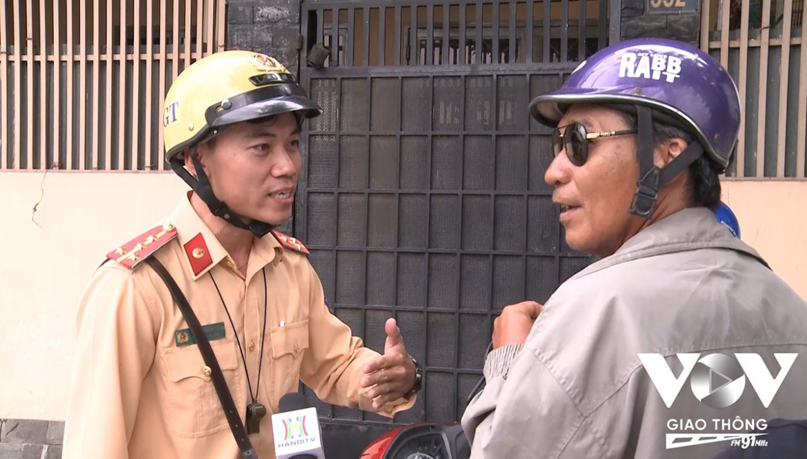 xu phat xe dung, do tren vach mat vong hinh anh 3