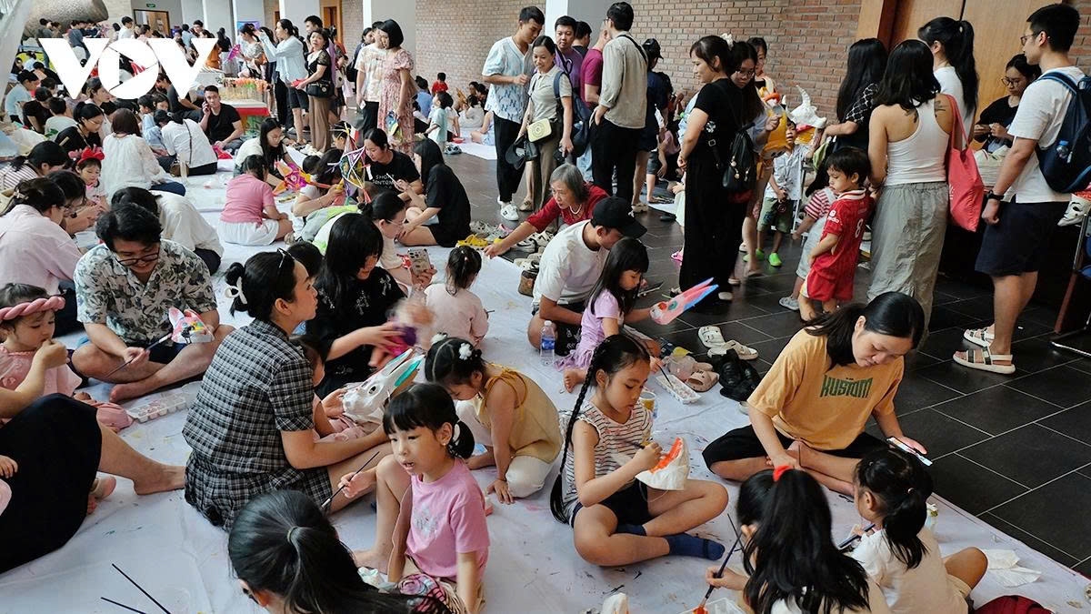joyful mid-autumn festival at vietnam museum of ethnology picture 1