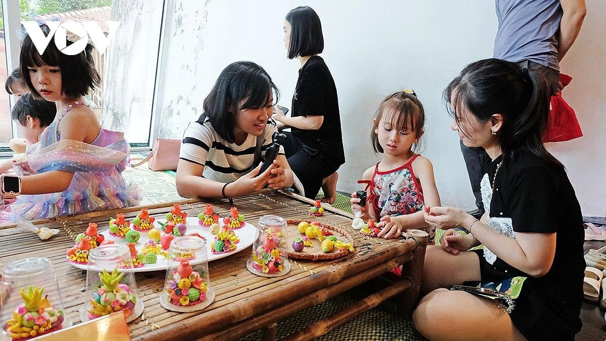 joyful mid-autumn festival at vietnam museum of ethnology picture 10