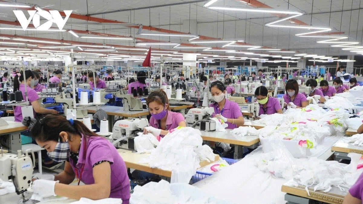 Nâng mức giảm trừ gia cảnh, khoan sức dân để kinh tế phát triển