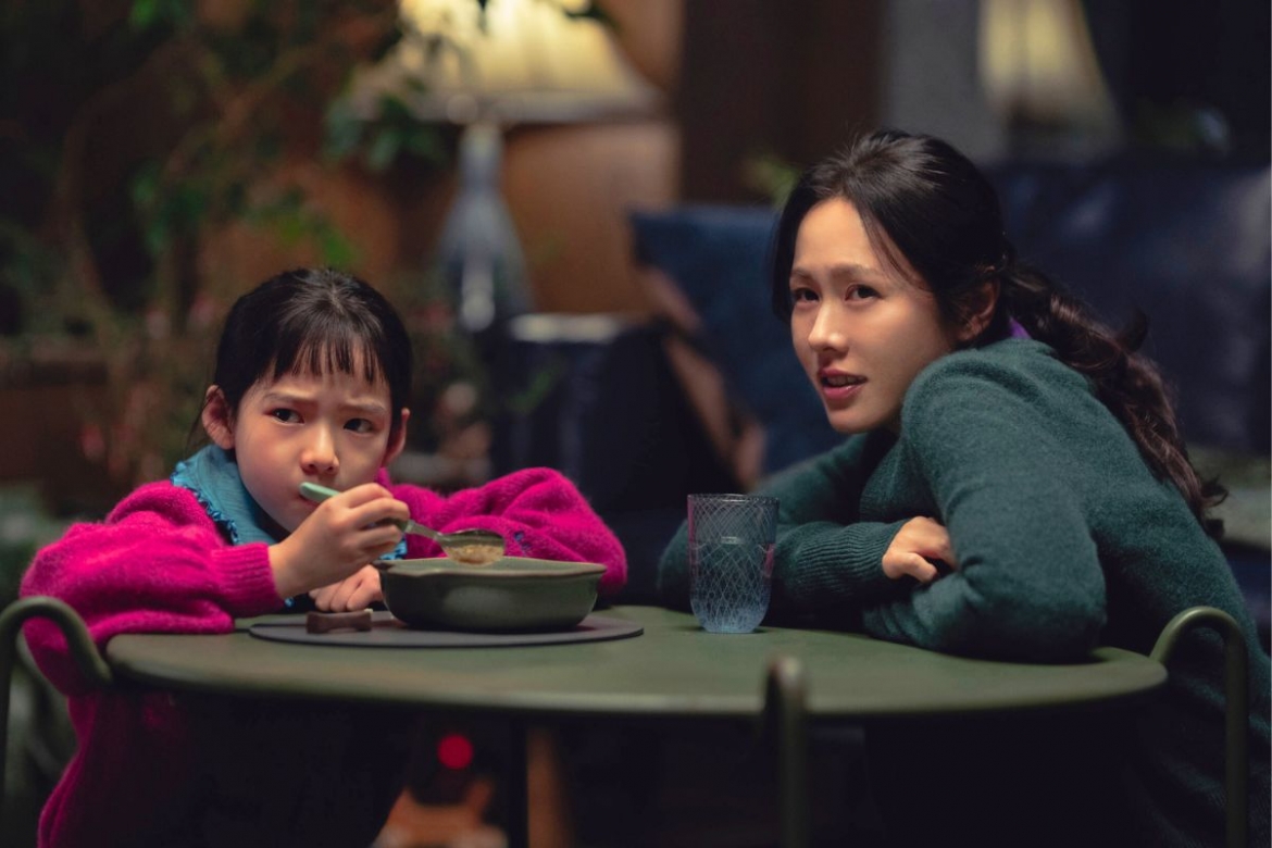 son ye-jin toa sang voi no other choice tren duong dua oscar 2025 hinh anh 1