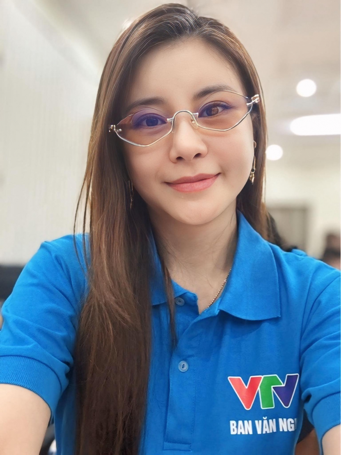 sao viet 15 10 nsnd viet anh va ban gai 9x kem 36 tuoi da dang ky ket hon hinh anh 3