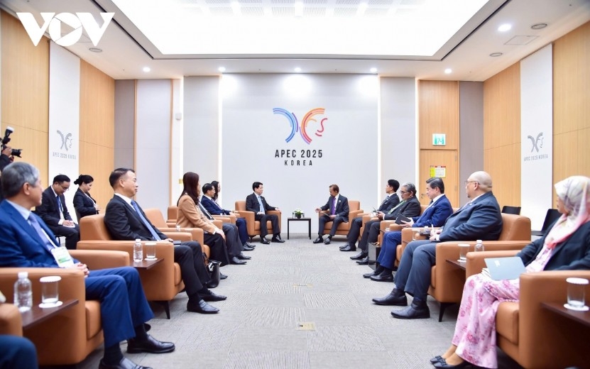 president expresses wish for stronger all-around cooperation with brunei picture 2