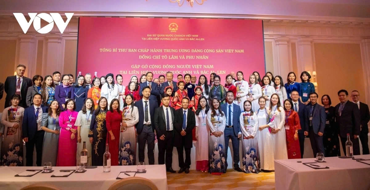 party chief to lam meets vietnamese community in uk picture 1 party chief to lam meets vietnamese community in uk picture 1