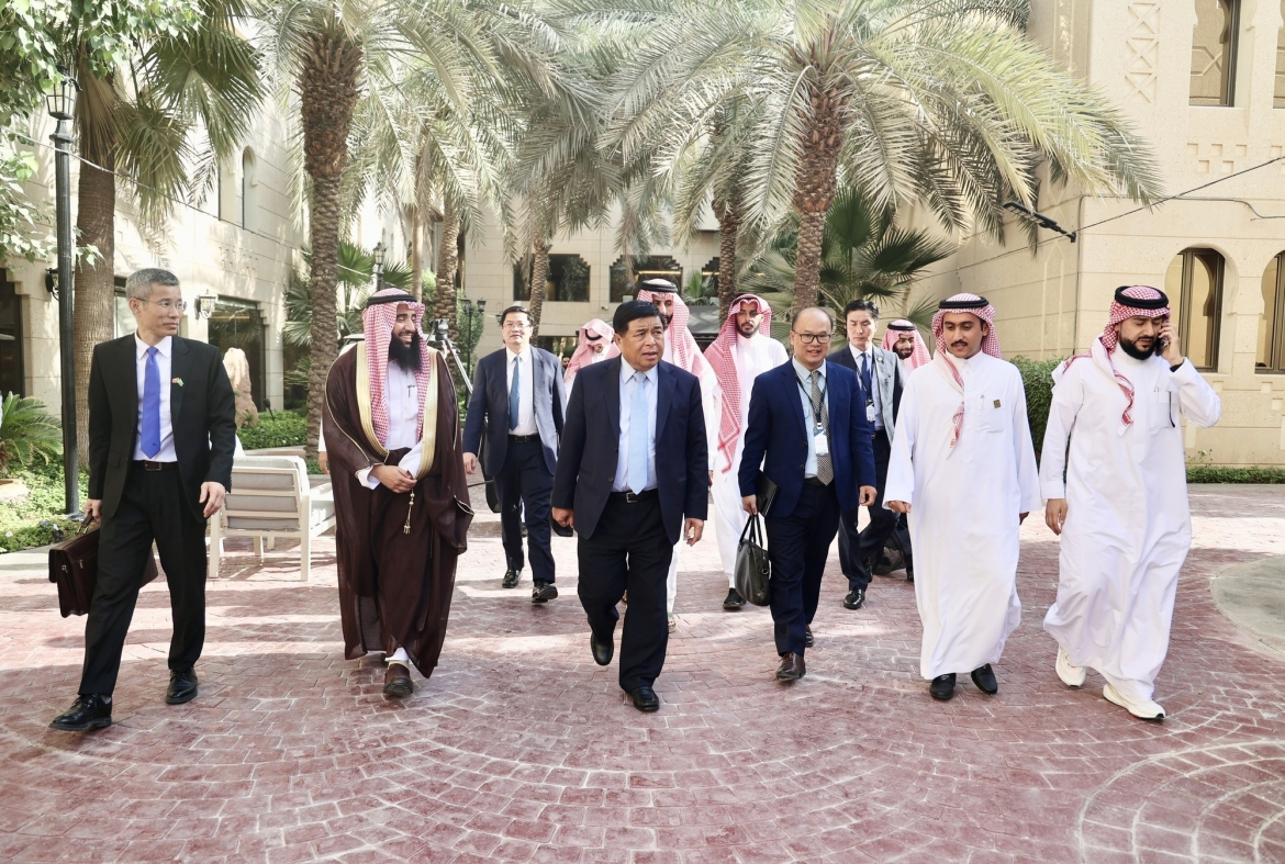 pho thu tuong nguyen chi dung chu tri toa dam Dau tu viet nam-saudi arabia hinh anh 1