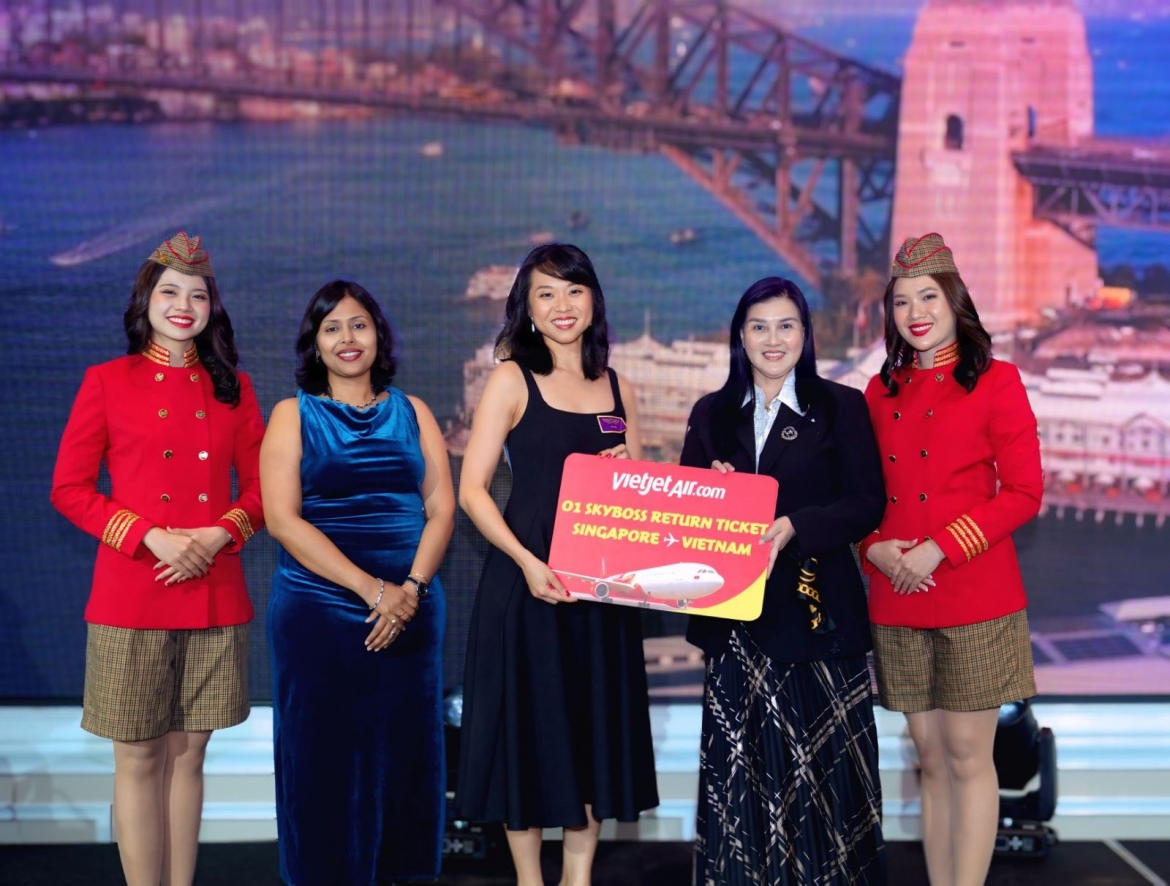 vietjet tien phong trao quyen, lan toa cam hung phu nu trong bau troi hang khong hinh anh 3