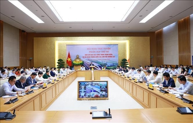 railway industry, ecosystem must be developed in modern, sustainable way pm picture 2