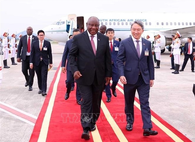 south african president arrives in hanoi for state visit to vietnam picture 1 south african president arrives in hanoi for state visit to vietnam picture 1