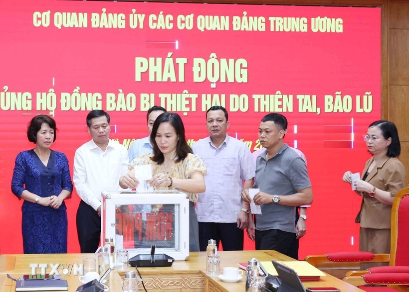 co quan Dang uy cac co quan Dang trung uong ung ho dong bao bi anh huong bao lu hinh anh 1