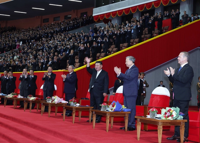 party chief visits dprk kindergarten, attends wpk s anniversary show picture 2 party chief visits dprk kindergarten, attends wpk s anniversary show picture 2