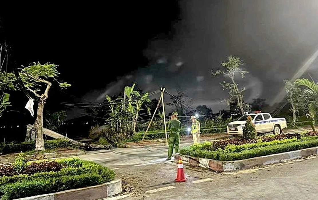 Điều khiển xe máy trong đêm, người đàn ông tử vong do dây cáp sa xuống đường