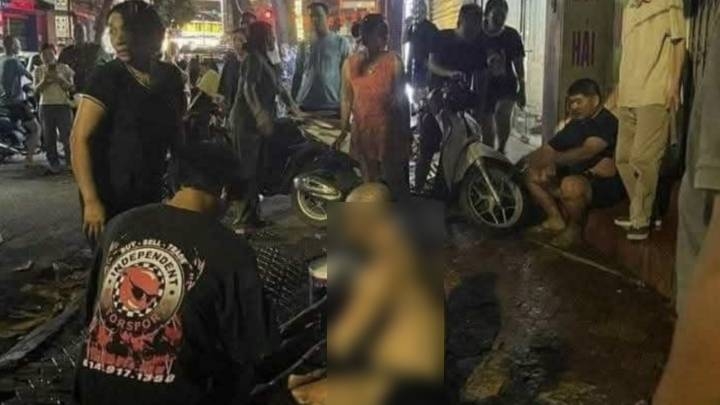 Chủ quán khóa trái cửa, tạt xăng rồi châm lửa đốt khiến 3 người bị thương