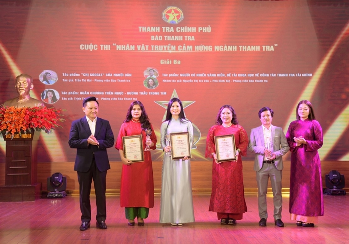 thanh tra chinh phu trao giai cuoc thi nhan vat cam hung nganh thanh tra hinh anh 1