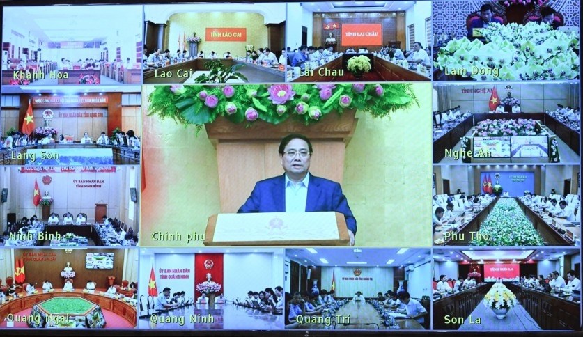 government chief urges stronger efforts to achieve 8.3-8.5 growth in 2025 picture 1