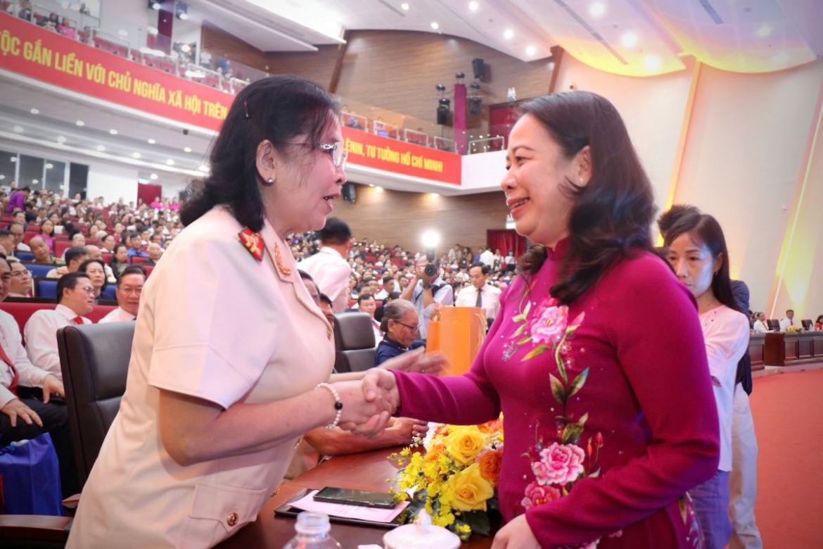 tp.hcm phat dong phong trao thi dua yeu nuoc giai doan moi hinh anh 2