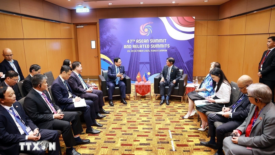 Thủ tướng Phạm Minh Chính gặp Tổng thống Philippines bên lề ASEAN 47