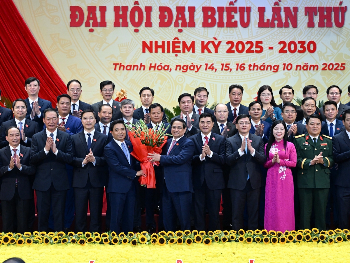 thủ tướng thanh hóa lựa chọn cán bộ phải tận tâm cống hiến và biết hy sinh hình ảnh 5 thu tuong thanh hoa lua chon can bo phai tan tam cong hien va biet hy sinh hinh anh 5