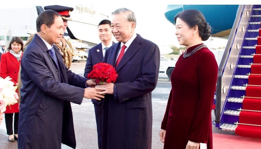 party general secretary to lam arrives in london for official visit to uk picture 3 party general secretary to lam arrives in london for official visit to uk picture 3