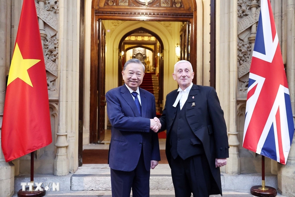 toan canh chuyen tham vuong quoc anh cua tong bi thu to lam va phu nhan hinh anh 9