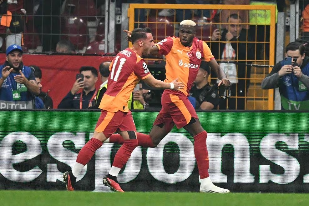 ket qua cup c1 chau Au hom nay 1 10 liverpool that thu tren san galatasaray hinh anh 15