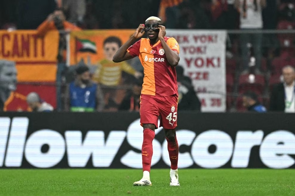 ket qua cup c1 chau Au hom nay 1 10 liverpool that thu tren san galatasaray hinh anh 17