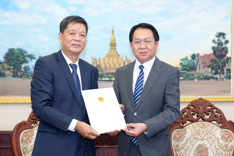 enhanced local cooperation helps boost vietnam-laos relationship officials picture 1