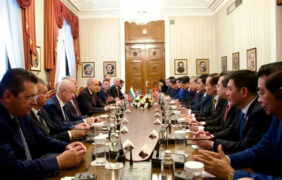 vietnam attaches special importance to relations with bulgaria party chief picture 2 vietnam attaches special importance to relations with bulgaria party chief picture 2