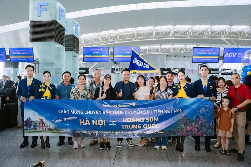 Vietravel Airlines launches charter service linking Hanoi with China’s Huangshan