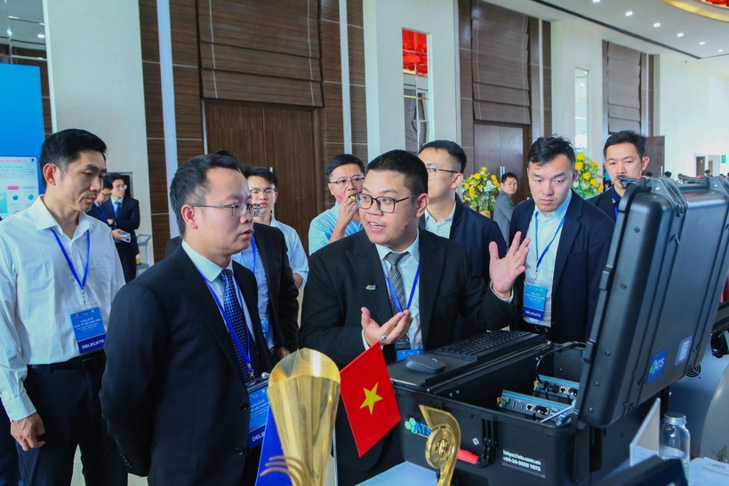 minister-level roundtable on ai governance held in ninh binh picture 1