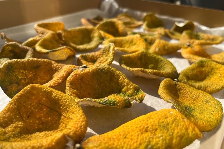 Loại vỏ trái cây thường bị bỏ đi lại được người Trung Quốc ví như thuốc quý