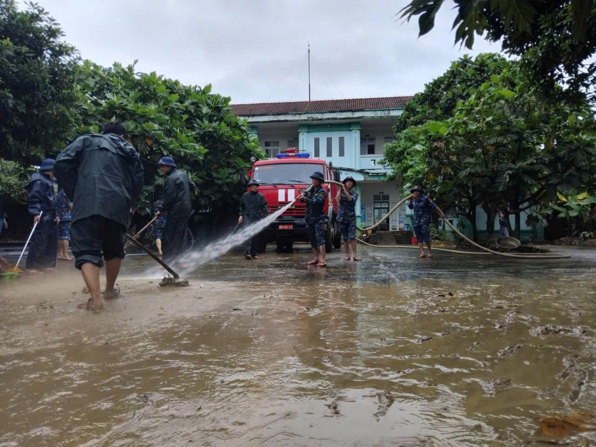 vung 3 hai quan giup do nhan dan khac phuc hau qua sau muu lu hinh anh 2