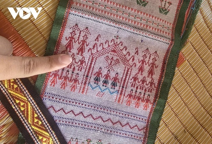 weaving heritage into tourism in jarai ethnic village picture 2 weaving heritage into tourism in jarai ethnic village picture 2