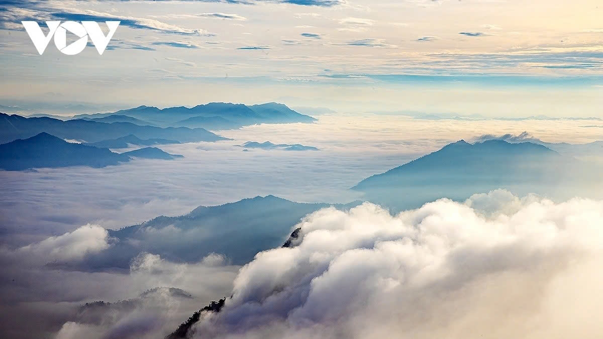 a journey to sacred yen tu mountain peak picture 4 a journey to sacred yen tu mountain peak picture 4