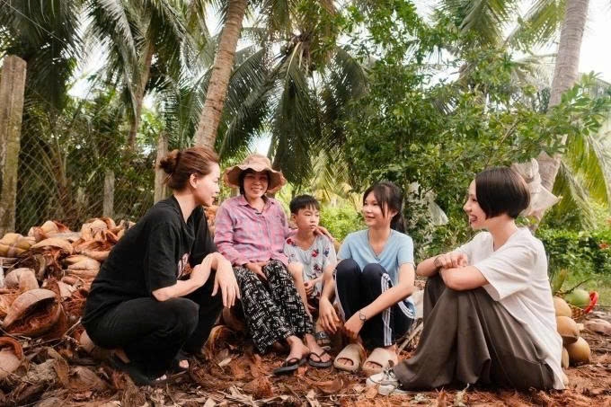 sao viet 11 10 hoa minzy ung ho dong bao bac ninh 500 trieu dong hinh anh 5