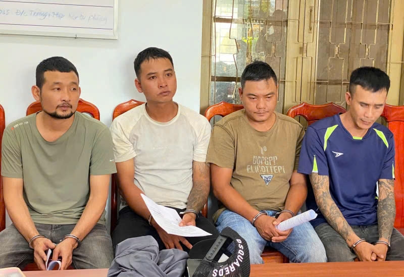 tranh gianh khach, 4 doi tuong chan xe danh tai xe trong thuong hinh anh 1