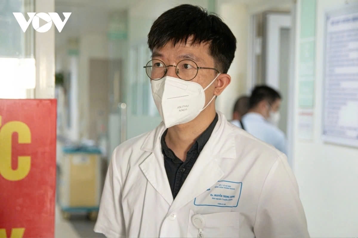 inside a hanoi hospital ward for severe influenza a cases picture 10