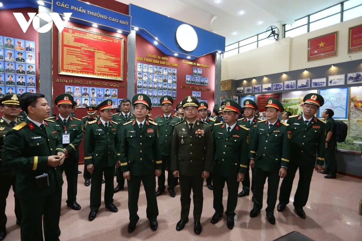 vietnam and cambodia hold 2025 border defence friendship exchange picture 10